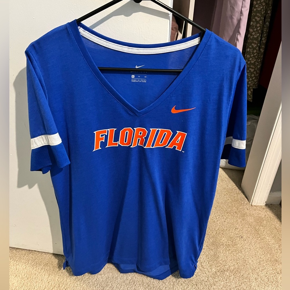 Nike Women’s Florida Gators V Neck Shirt